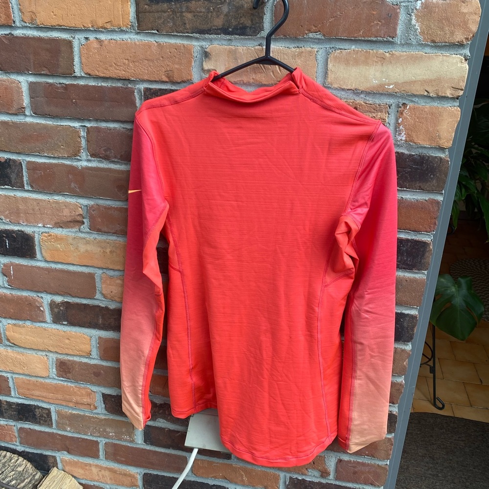 Nike pro Hyperwarm long sleeve athletic top large